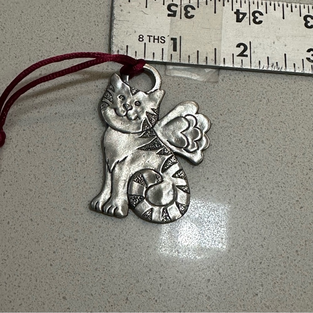 Adorable metal cat angel ornament